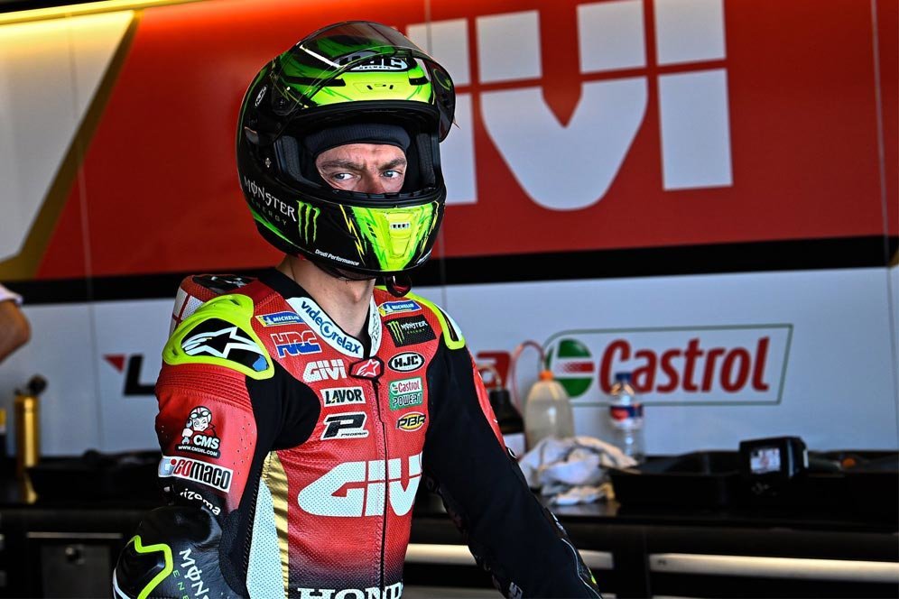 Cal Crutchlow Sial Lagi: Lengan Membaik, Malah Terpeleset dan Cedera Engkel