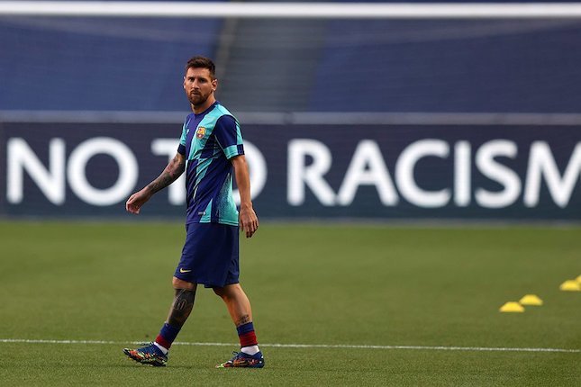 Lionel Messi jelang pertandingan melawan Bayern Munchen di perempat final Liga Champions 2019-2020. (c) AP Photo