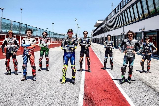 Cuaca Buruk, Valentino Rossi dan VR46 Riders Academy Tunda Latihan di Portimao
