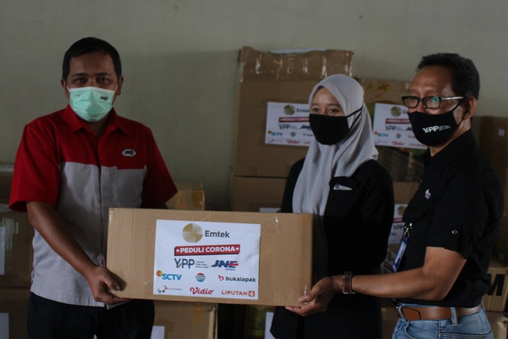 EMTEK Peduli Corona Distribusikan Ribuan APD & Masker Kain di Beberapa Wilayah Indonesia