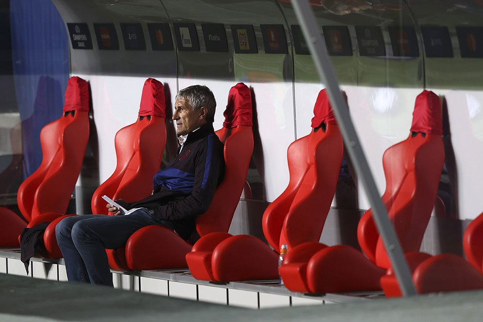 Quique Setien Ikut Mengirimkan Faks kepada Barcelona, Apa Isinya?