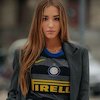 Inter Milan Gandeng Model Cantik dan Seksi Italia Promosikan Jersey Ketiga