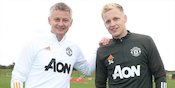 Soal Donny van De Beek, Solskjaer Akui Berkonsultasi ke Edwin van der Sar