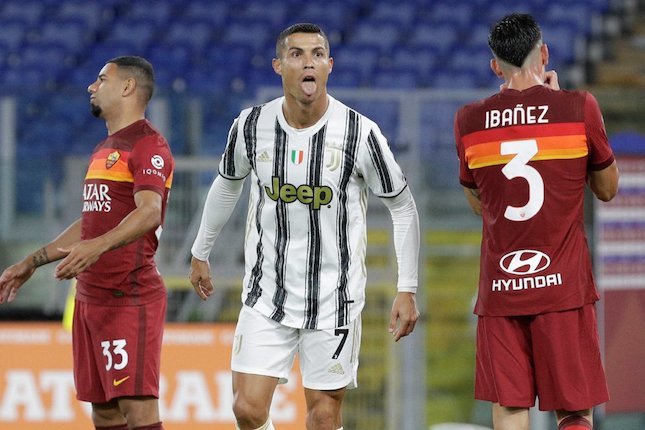 1. Cristiano Ronaldo Tembus 450 Gol