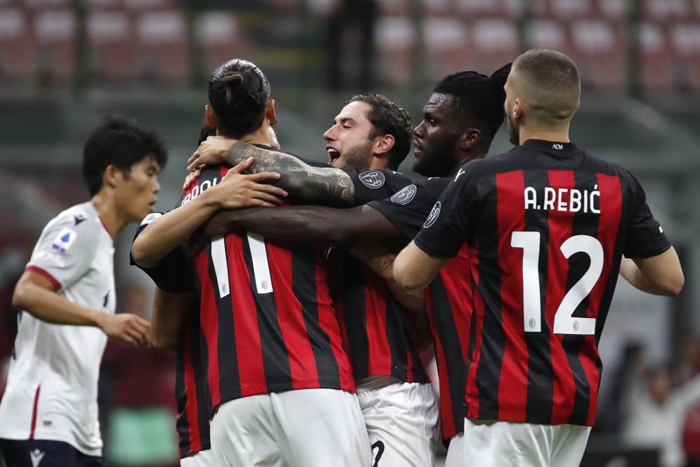 AC Milan Sodorkan 15 Juta Euro untuk Simakan