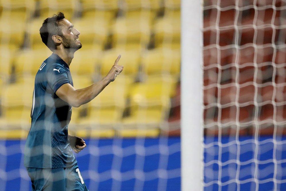 Man of the Match Shamrock Rovers vs AC Milan: Hakan Calhanoglu