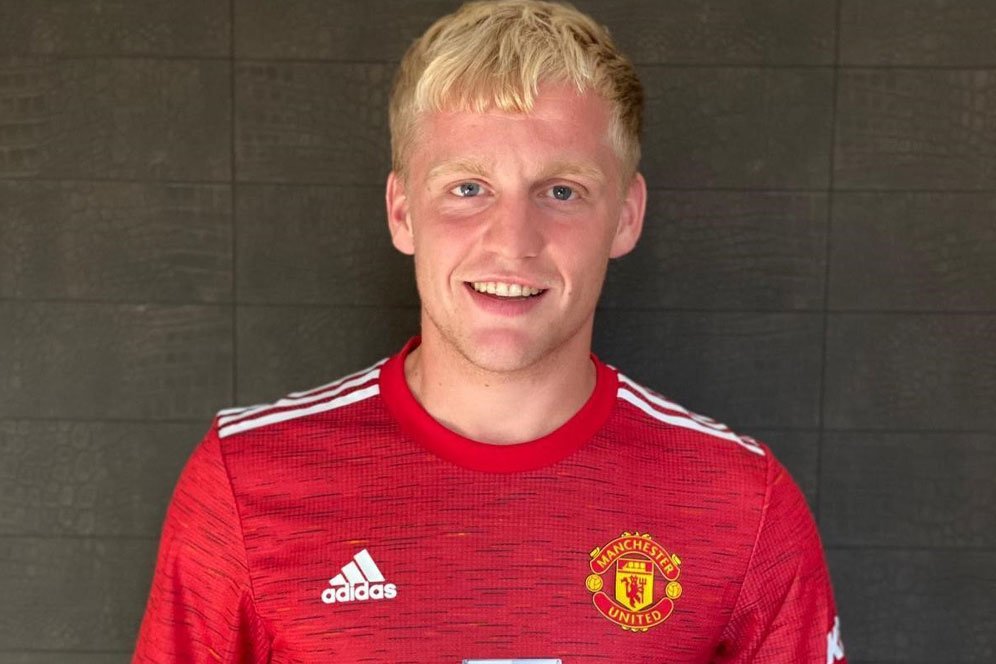 Tak Ada Istilah 'Kebanyakan Pemain Bagus', MU Disebut Sudah Tepat Datangkan Van de Beek