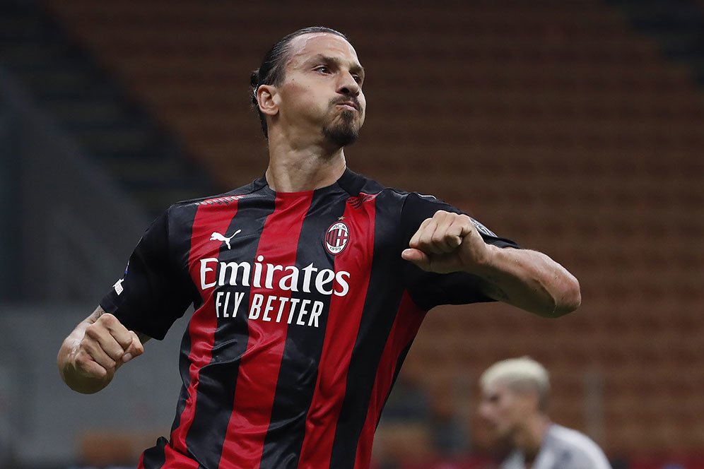 Zlatan Ibrahimovic Masih Positif Covid-19, Bakal Absen di Derby Milan?