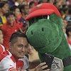 Mesut Ozil, Gunnersaurus, dan Betapa Egoisnya Pemilik Klub Arsenal