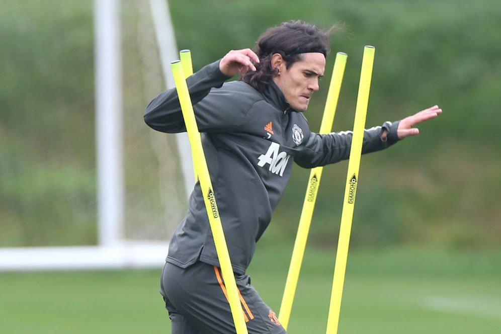 Manchester United vs Chelsea, Edinson Cavani Bisa Tampil