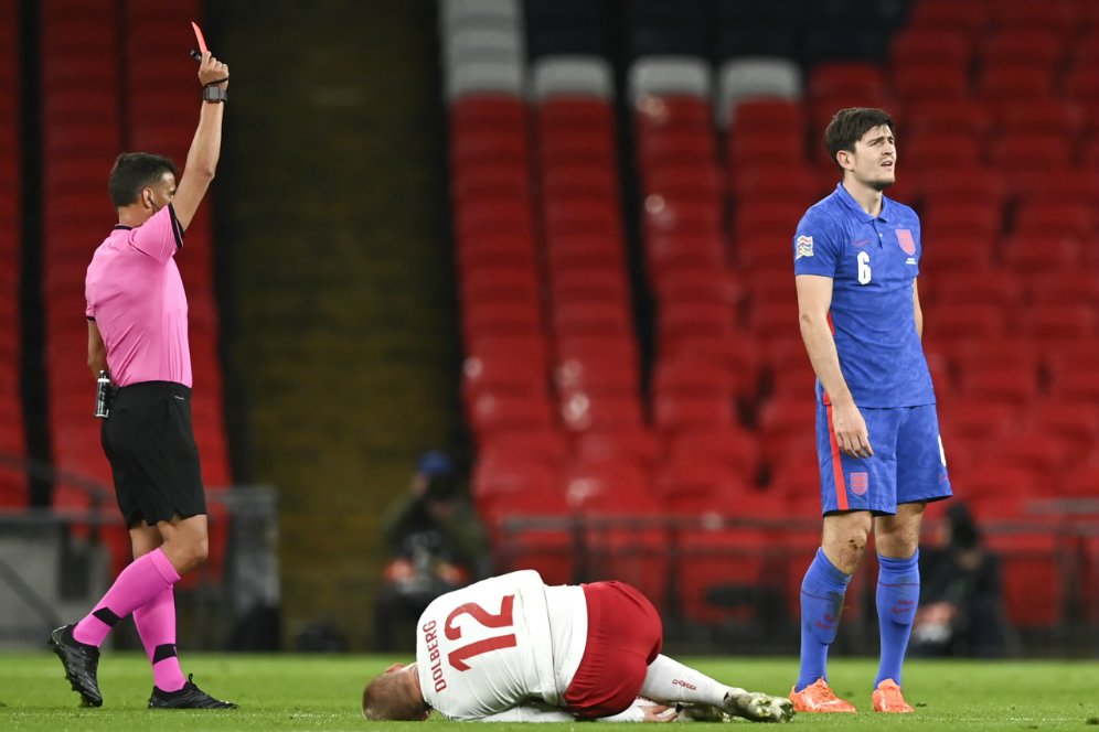 Harry Maguire Dikartu Merah, Gareth Southgate yang Kena Kritikan