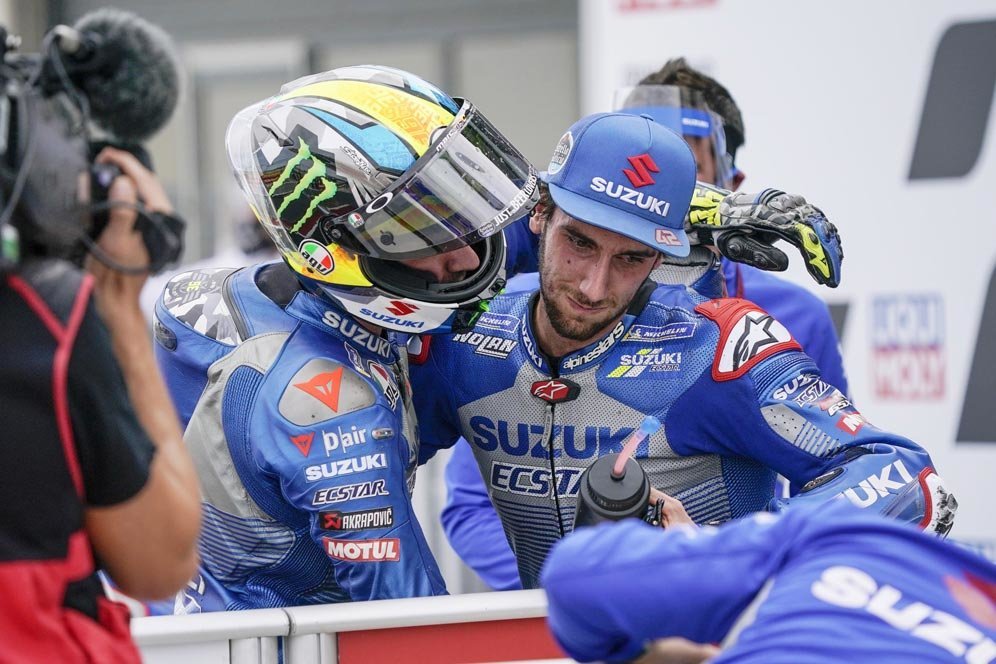 Suzuki: Berat Bagi Alex Rins Saksikan Joan Mir Juarai MotoGP 2020