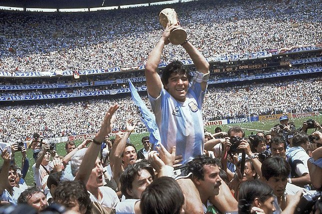 Diego Maradona (Argentina, Boca Juniors, Barcelona, Napoli)