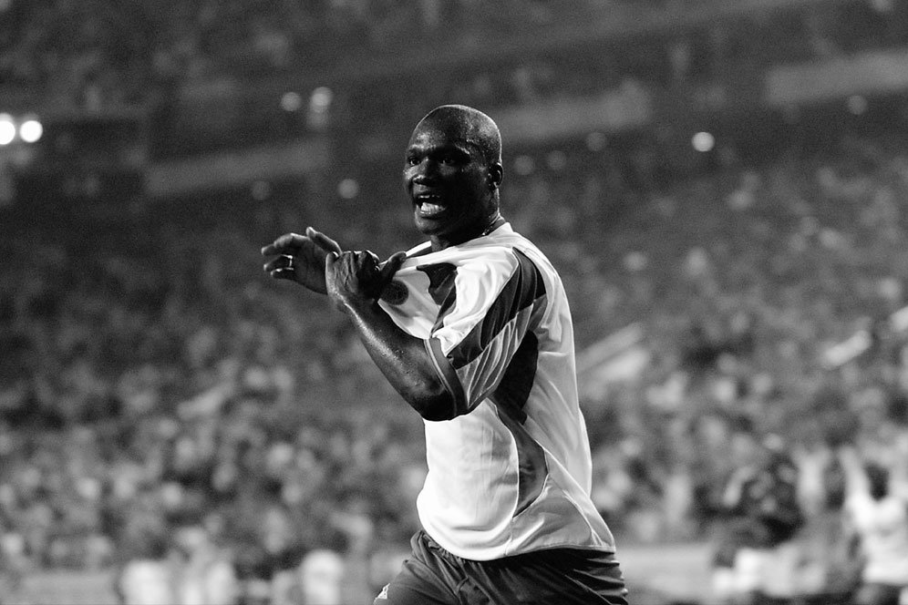 Mengenang Tarian Papa Bouba Diop dan Timnas Senegal pada Piala Dunia 2002