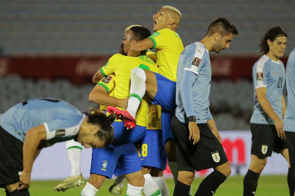 Hasil Pertandingan Uruguay vs Brasil: Skor 0-2