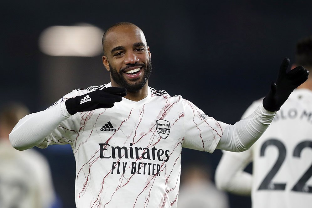 Alexandre Lacazette Bantah Sudah Negosiasi dengan AS Roma, Bakal Bertahan di Arsenal?