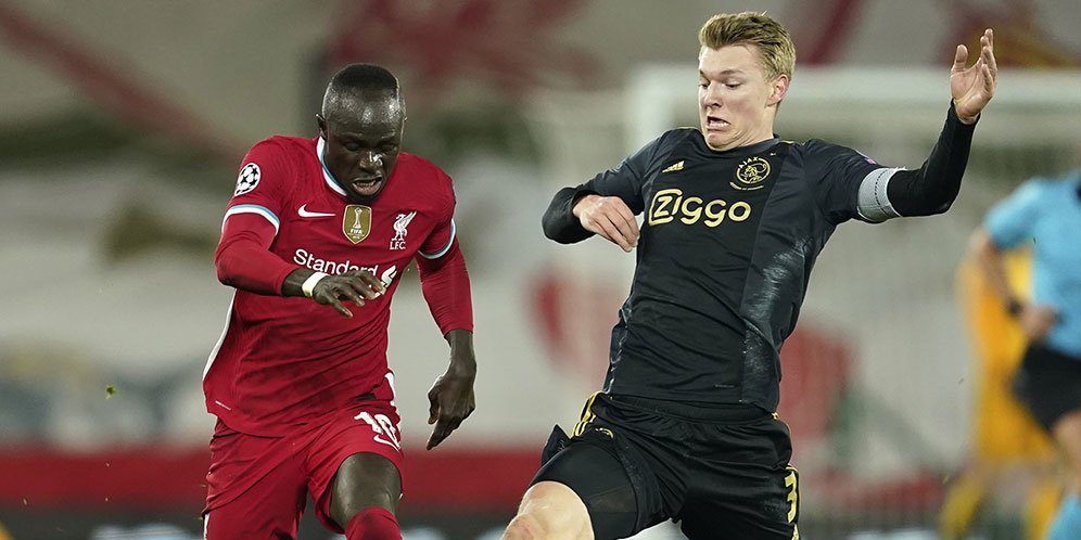 Ditanya Soal Isu Transfer, Perr Schuurs Buat Liverpool Gigit Jari