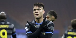 Selebrasi Lautaro Martinez usai membobol gawang Benevento (c) AP Photo