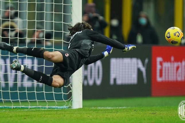 Kiper dan belakang