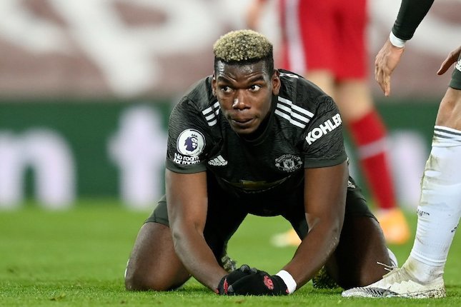 Reaksi Paul Pogba usai melewatkan peluang emas untuk cetak gol, Liverpool vs Manchester United. (c) AP Photo