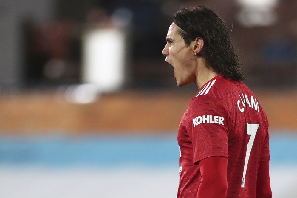 Cedera, Alasan Edinson Cavani Hanya Bermain Selama 45 Menit Saat MU Hajar Soton