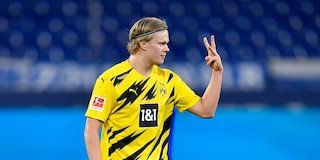 Erling Braut Haaland setelah membobol gawang Schalke. (c) AP Photo