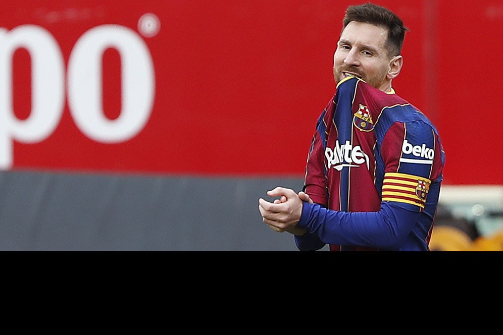 Messi Bertahan Atau Pergi dari Barcelona? Ini Kata Cruyff