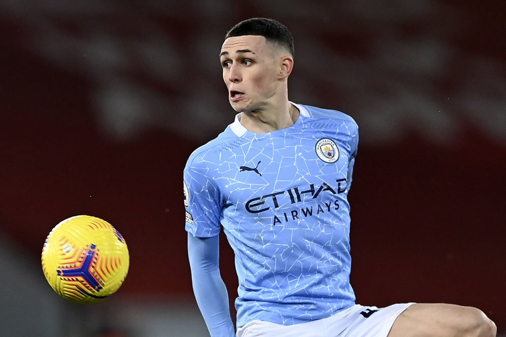 Phil Foden Diganjar Penghargaan Pemain Muda Terbaik Premier League 2020/21