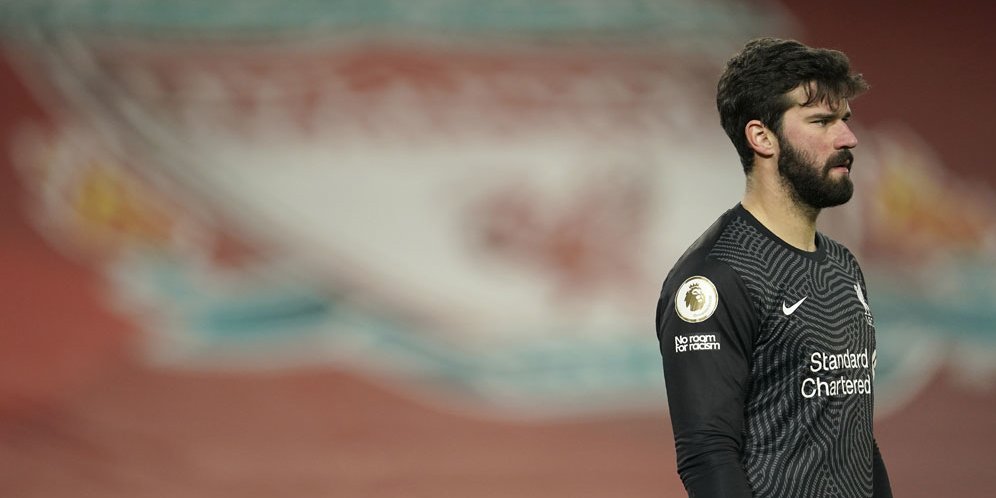 Pembelaan Legenda Barcelona untuk Kiper Liverpool, Alisson Becker