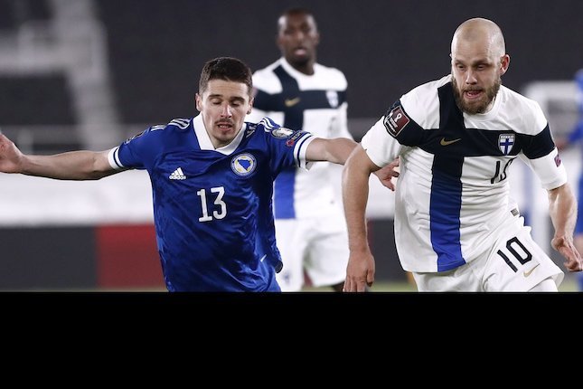 Head-to-Head dan Performa