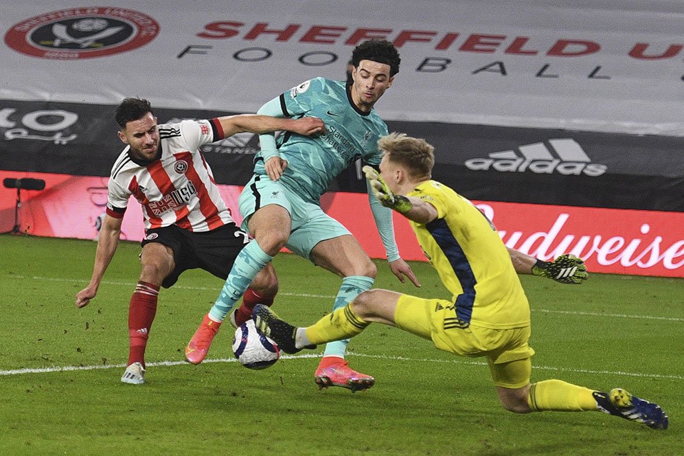 Curtis Jones Dedikasikan Gol ke Gawang Sheffield United untuk Alisson Becker