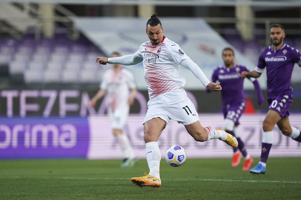 Insiden Umpat Wasit di Laga Parma vs AC Milan, Ibrahimovic Dilarang Main Satu Laga