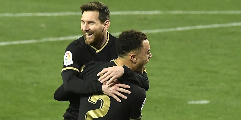 Barcelona hancurkan sociedad, sergino dest menjelma jadi dani alves - bola. Net