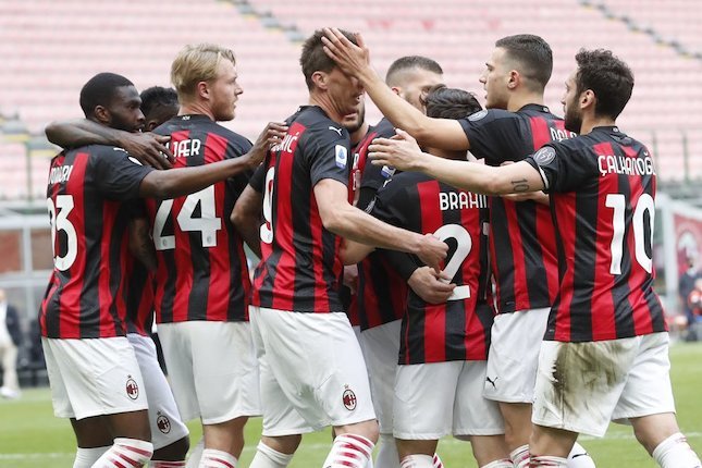 AC Milan (18 Kali)