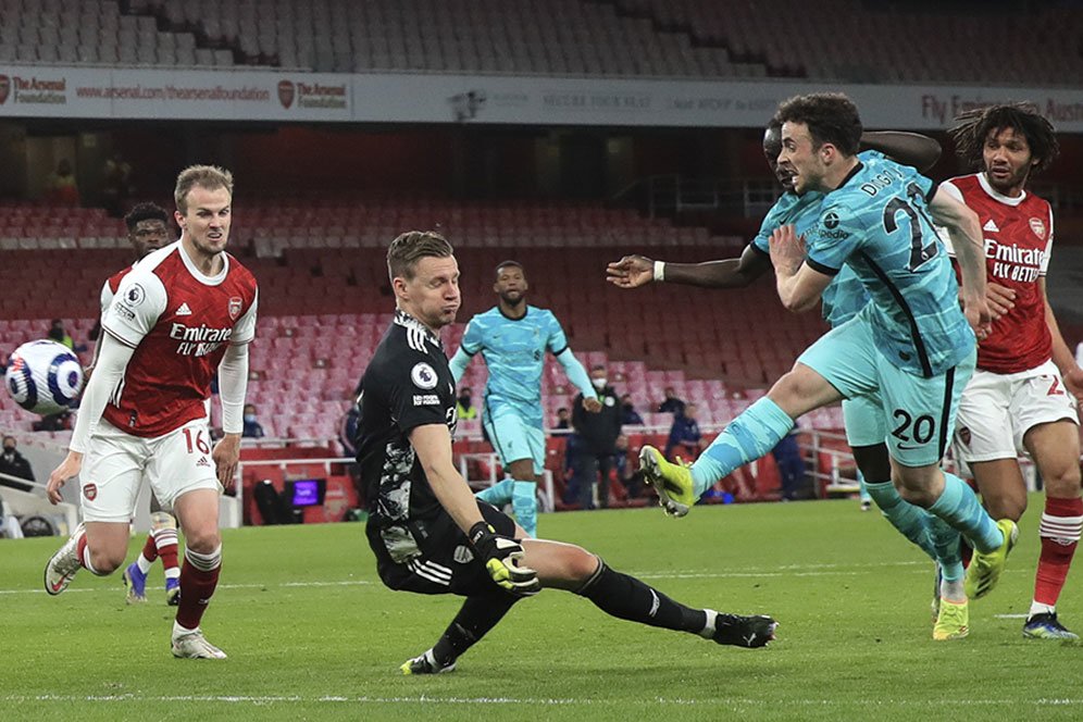 Hasil, Klasemen, dan Top Skor Liga Inggris: Chelsea & Arsenal Keok, Man City & Liverpool Berjaya Hasil, Klasemen, dan Top Skor Liga Inggris: Chelsea & Arsenal Keok, Man City & Liverpool Berjaya