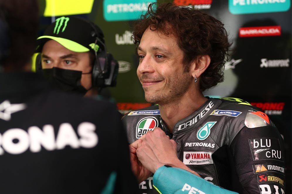 Ayah-Ibu Bantah Gosip Valentino Rossi Pensiun dari MotoGP Akhir Juni