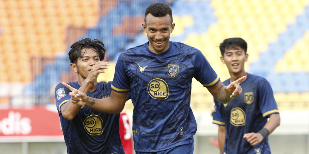 Cetak Dua Gol, Perasaan Melvyn Lorenzen Campur Aduk