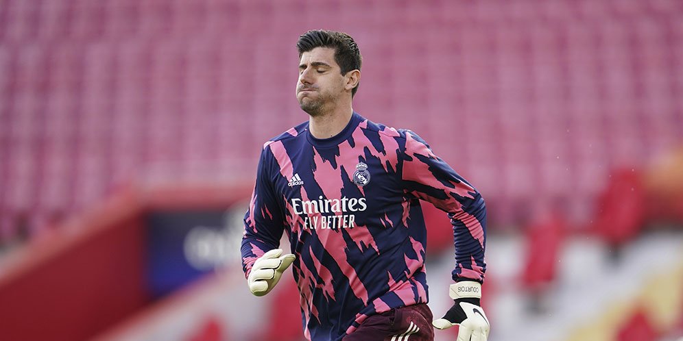 Courtois dan Dua Aksi Penyelamatannya yang Bikin Liverpool Gagal Menang