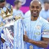 Setelah Eric Garcia dan Sergio Aguero, Fernandinho Merapat ke Barcelona?