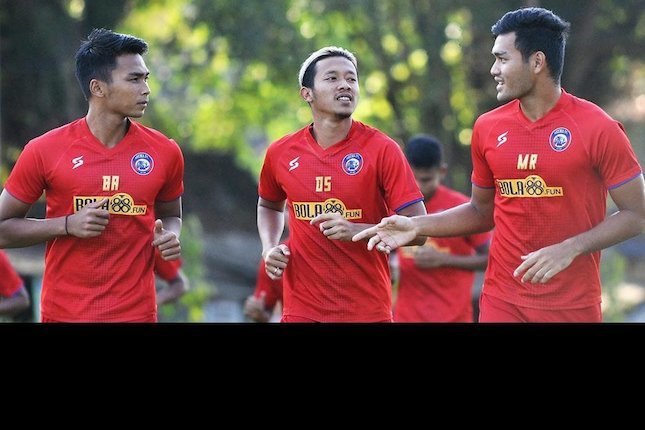 Latihan Arema FC (c) Bola.com/Iwan Setiawan