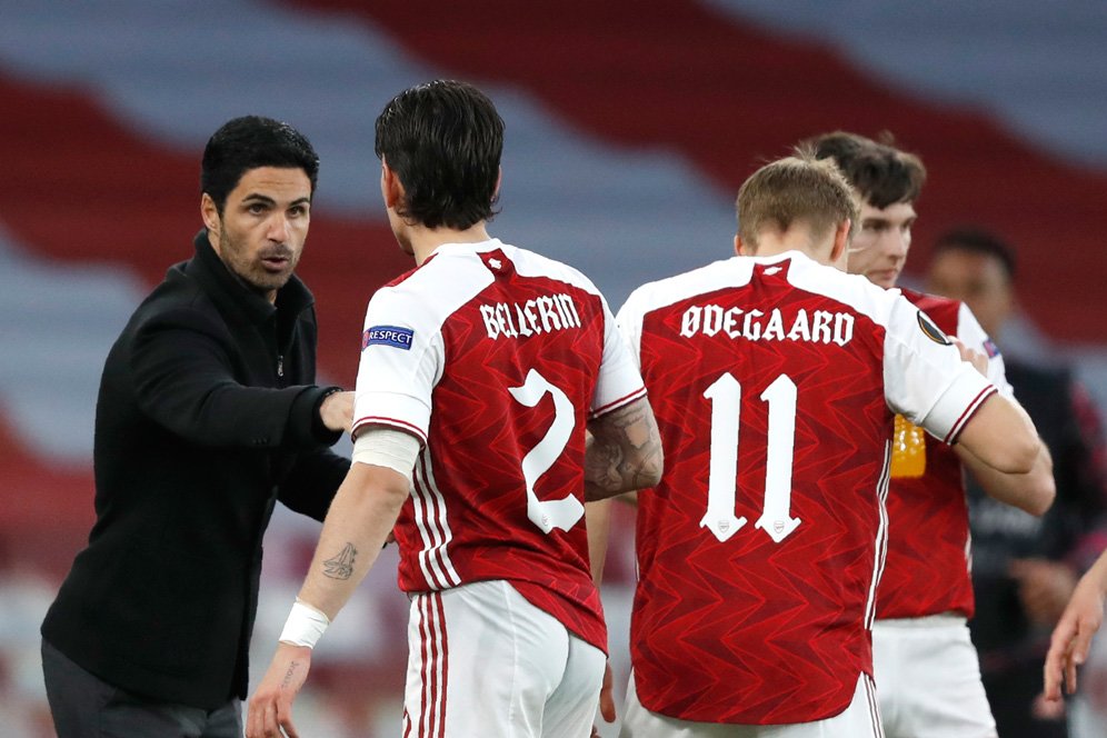 Arteta Dipecundangi Emery, Legenda Arsenal: Memalukan!