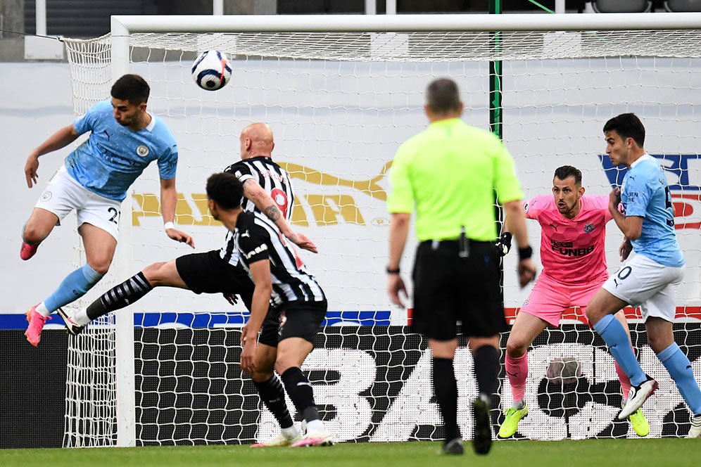 Hasil Pertandingan Newcastle United vs Manchester City: Skor 3-4