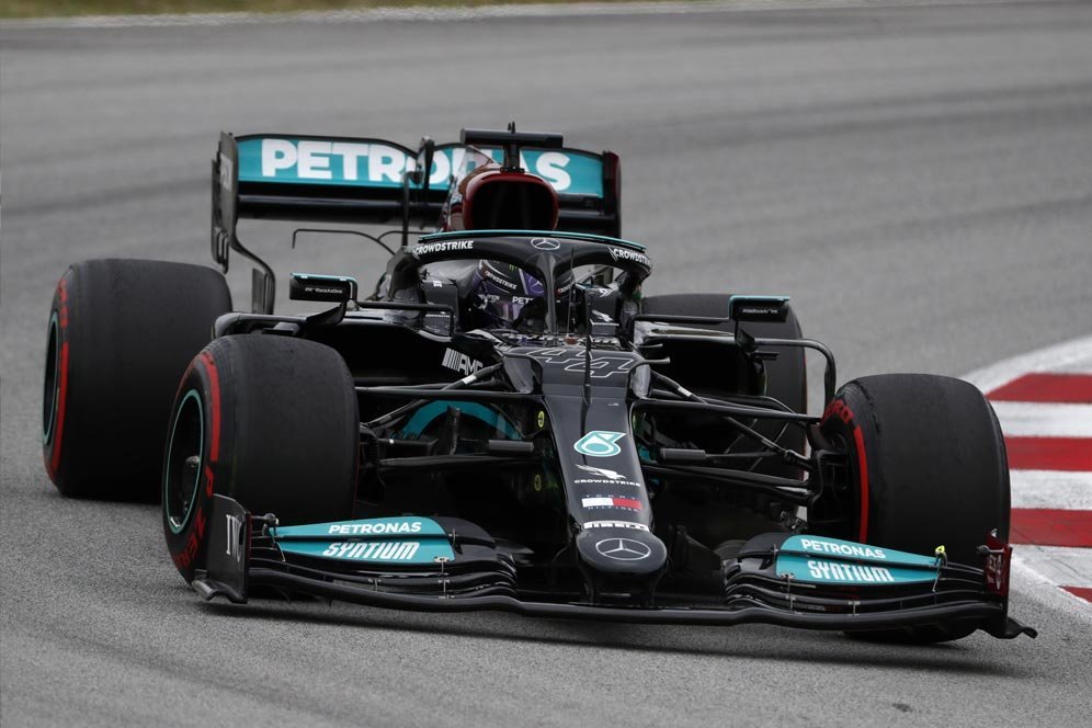 Hasil Balap Formula 1 GP Rusia: Drama Hujan, Lewis Hamilton Sabet Kemenangan Ke-100