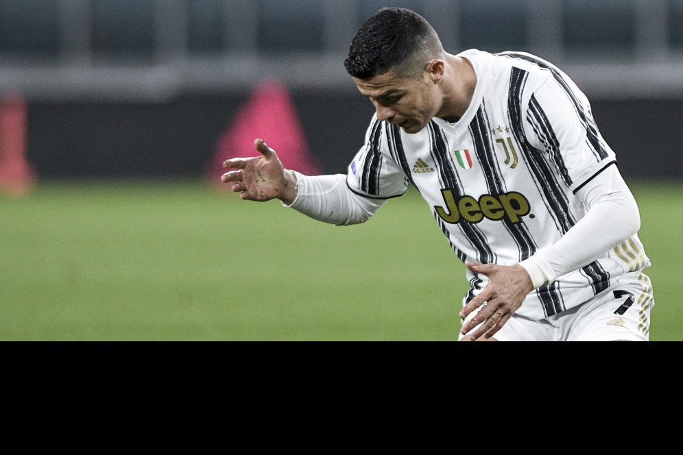 Juventus Terlempar dari 4 Besar, Netizen: Ronaldo, Marhaban Ya Liga Malam Jumat