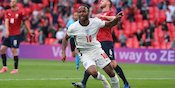 Cemerlang di Euro 2020, Sterling Dapat Pujian dari Eks Liverpool