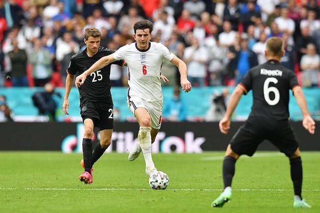 Aksi Harry Maguire di laga Inggris vs Jerman, 16 besar Euro 2020 (c) AP Photo