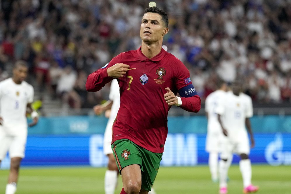 Resmi! Cristiano Ronaldo Top Skor Dunia untuk Laga Internasional