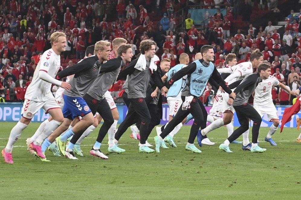 Momen Gila Denmark, Magis Parken Stadium Momen Gila Denmark, Magis Parken Stadium