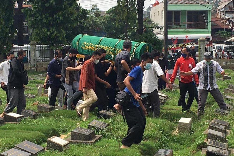 Mendiang Legenda Bulu Tangkis Markis Kido Dimakamkan di TPU Kebon Nanas