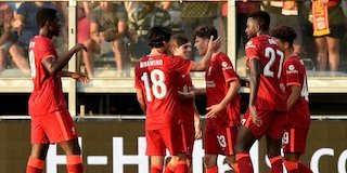Skuad Liverpool merayakan kemenangan atas Mainz di laga pramusim jelang 2021/22 (c) Liverpool FC